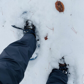 蘇武岳 ワカン装着でも10センチ沈むかんじ🤣
ここからは試練の下りとなる💦