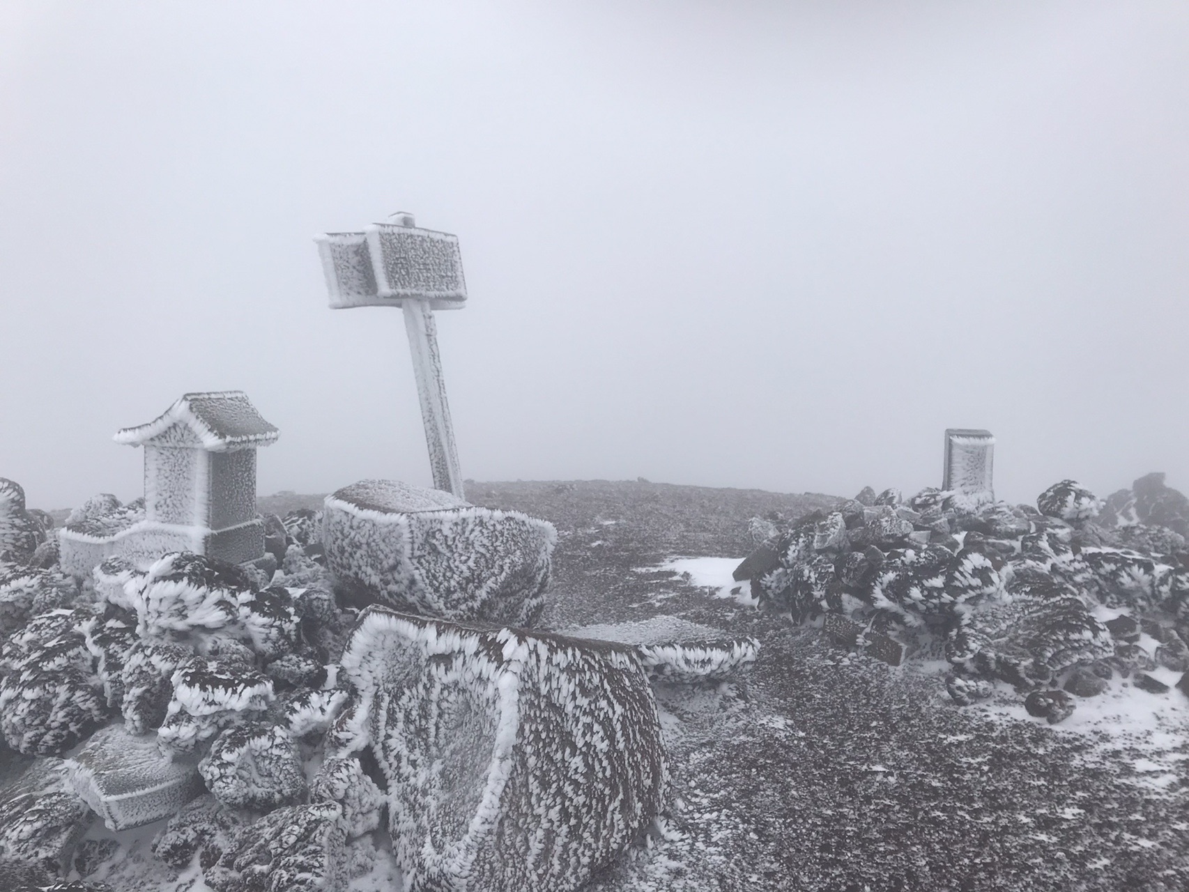 岩手山 焼走りコースピストン日帰り まさかの初冠雪 岩手県1日目 19 10 09 Megumiさんの岩手山 黒倉山 鞍掛山の活動データ Yamap ヤマップ