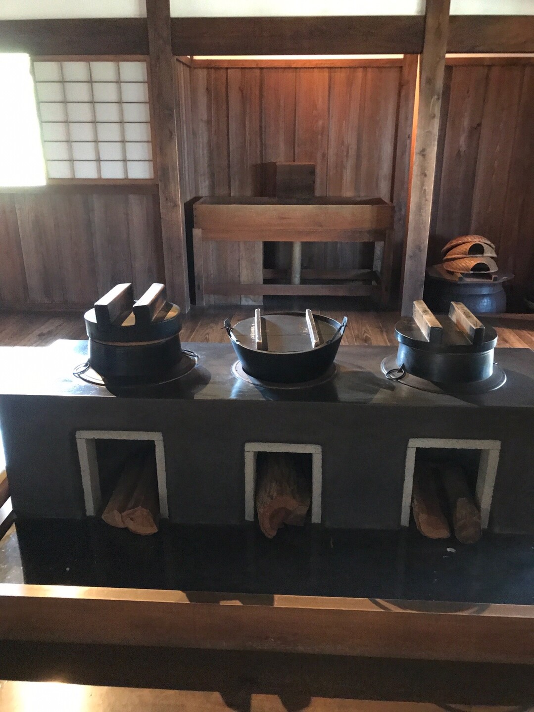 夏休みの旅行 飛騨高山ぶらり散策 飛騨市 高山市の写真15枚目 かまど 代官様のかまどは板の上 大きなか Yamap ヤマップ
