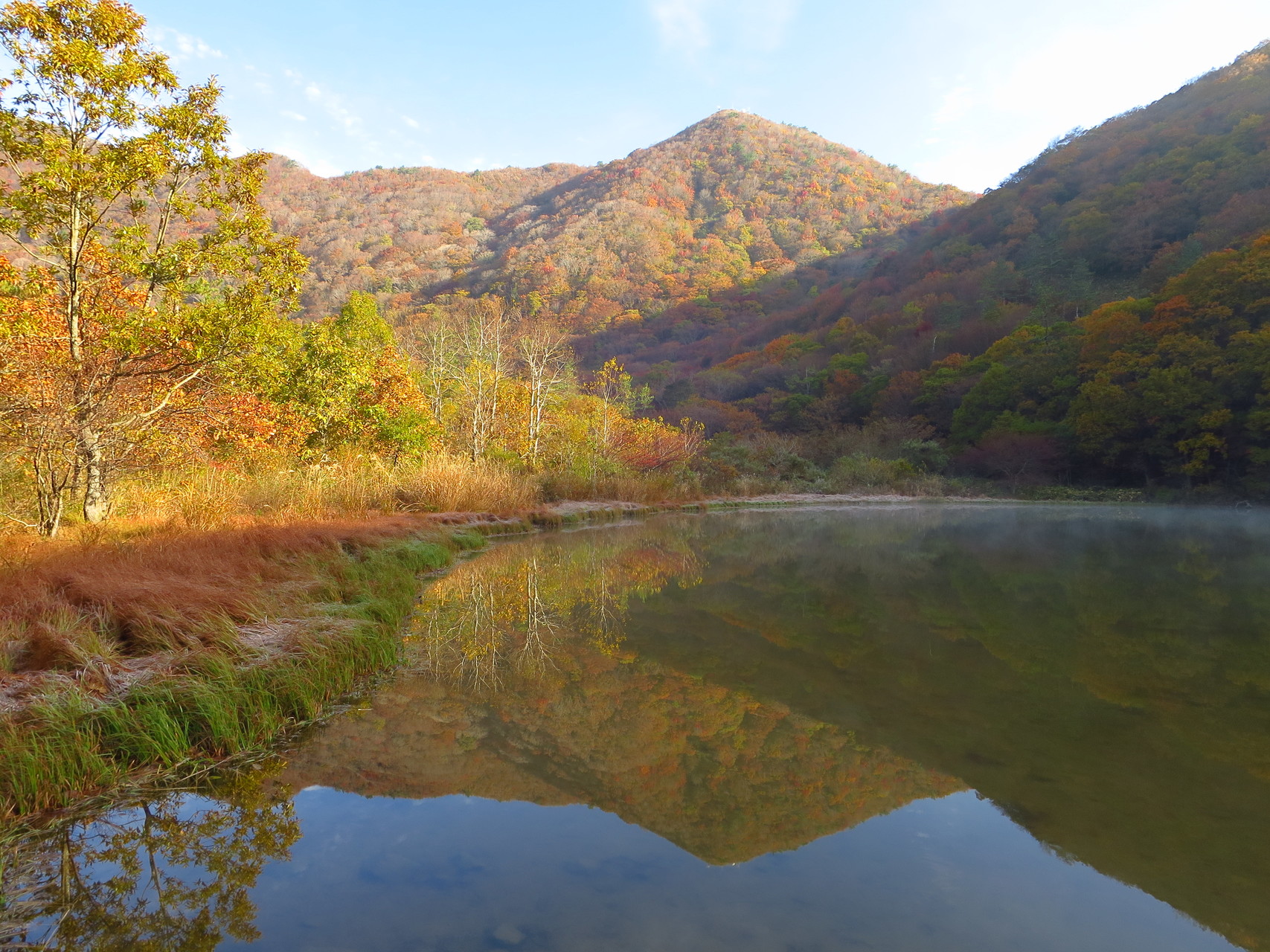 紅葉の三瓶山縦走 室ノ内池の紅葉に感動 あいあんさんの三瓶山 大平山の活動データ Yamap ヤマップ