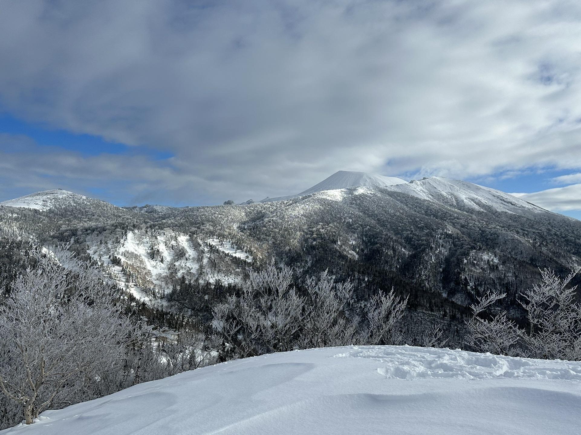 雪山を満喫😆鎌倉森・犬倉山 / ミンク鯨さんの岩手山・黒倉山・鞍掛山の活動データ YAMAP / ヤマップ