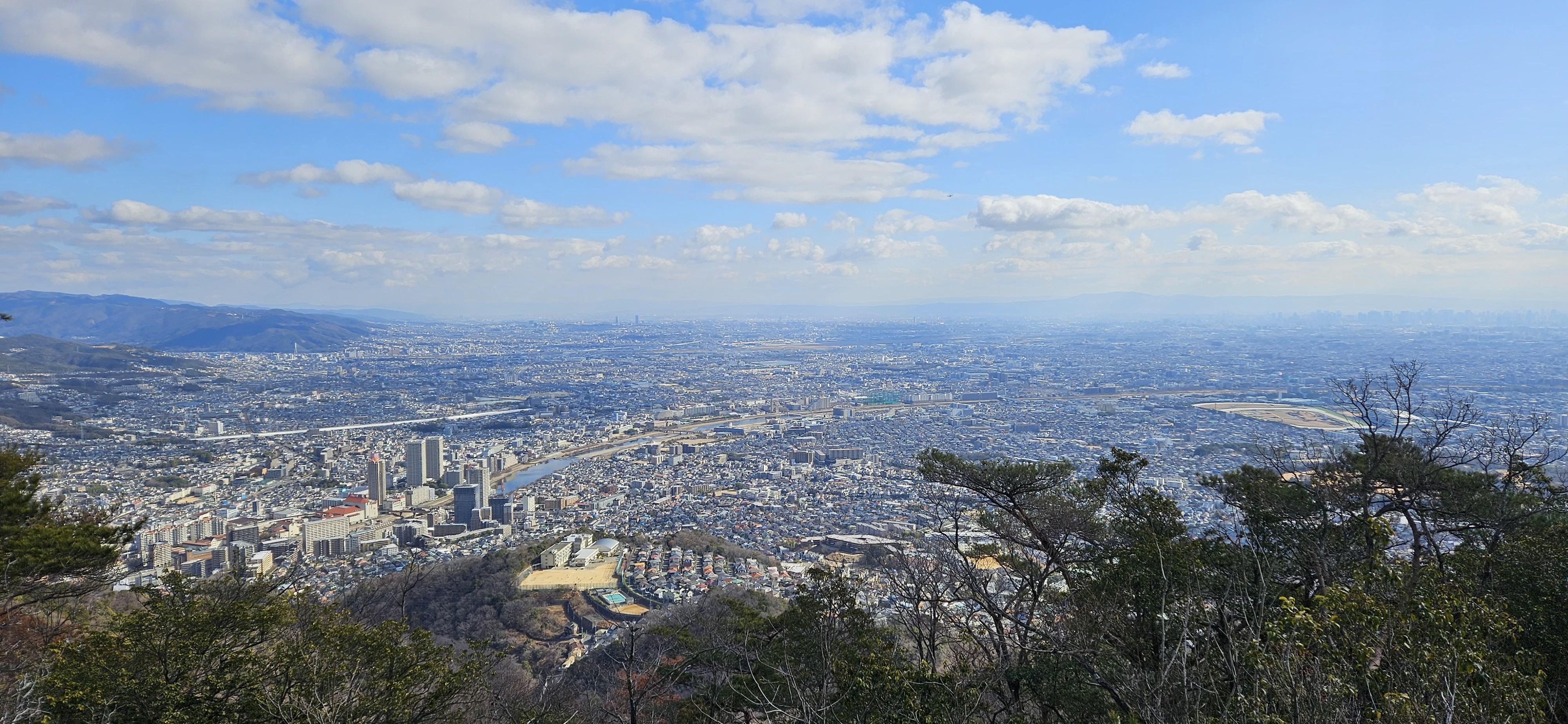 宝塚駅-岩倉山 往復コースの地図・登山ルート・登山口情報