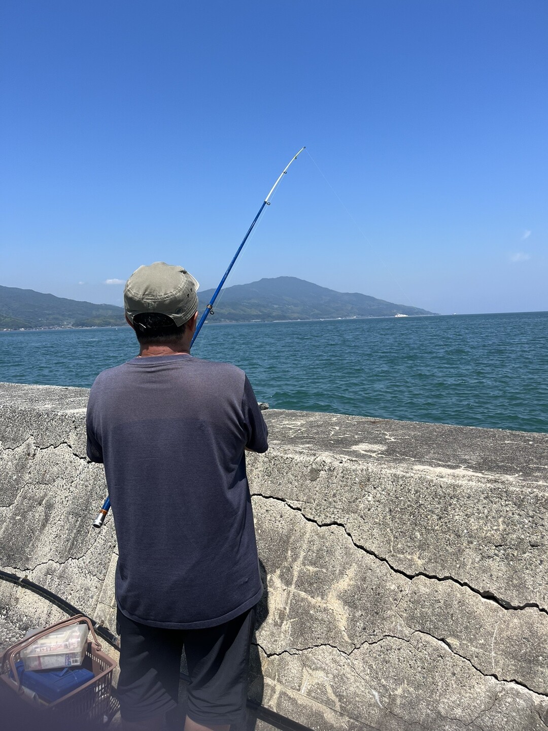 『銭壺山』を眺めながら、瀬戸内海に餌をま... / リアンさんのモーメント YAMAP / ヤマップ