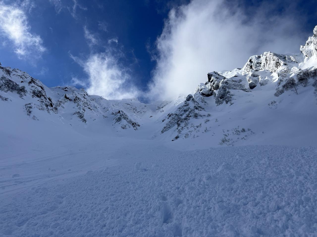 谷川岳・七ツ小屋山・大源太山 スキー⛷️なら直ぐに降りられるのだろうか？