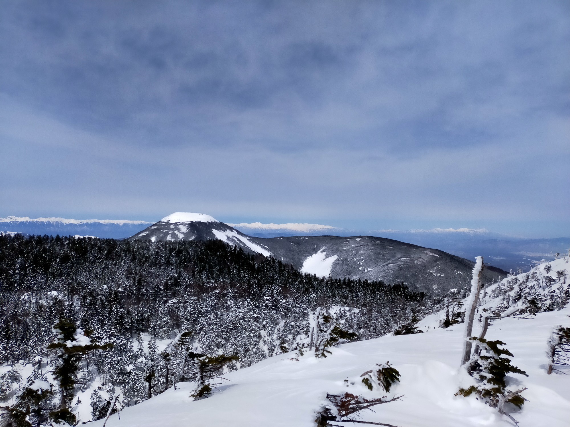 北横岳 南峰 北横岳 北峰 22 03 23 唐松さんの蓼科山 横岳 縞枯山の活動データ Yamap ヤマップ