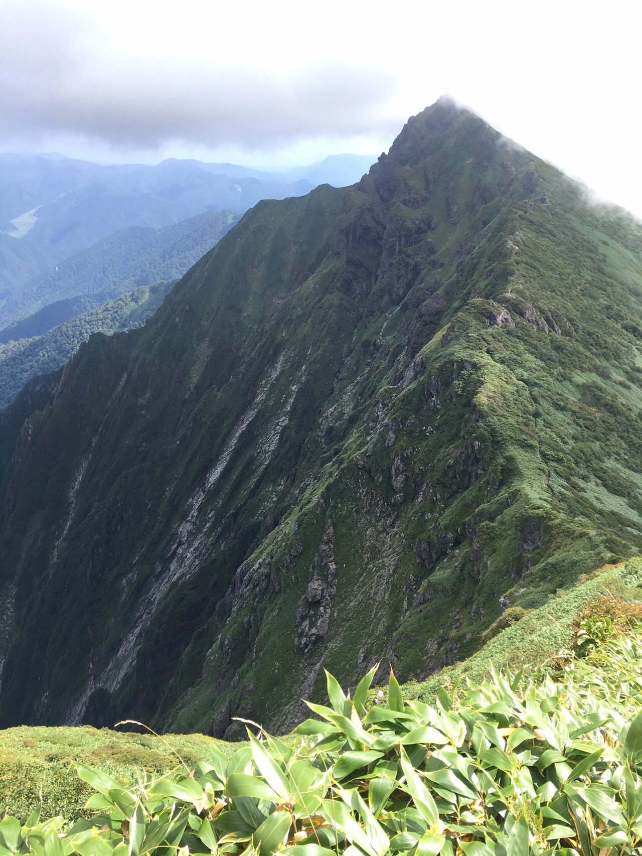 谷川岳 茂倉岳 蓬ヒュッテ 土合口19 09 06 のりつくねさんの谷川岳 七ツ小屋山 大源太山の活動日記 Yamap ヤマップ