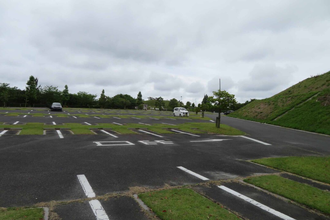鞍ヶ池公園 豊田 Kuragaike Toyota 豊田市 中心エリアの写真48枚目 英国庭園に近い奥にある駐車場 とても広い Yamap ヤマップ