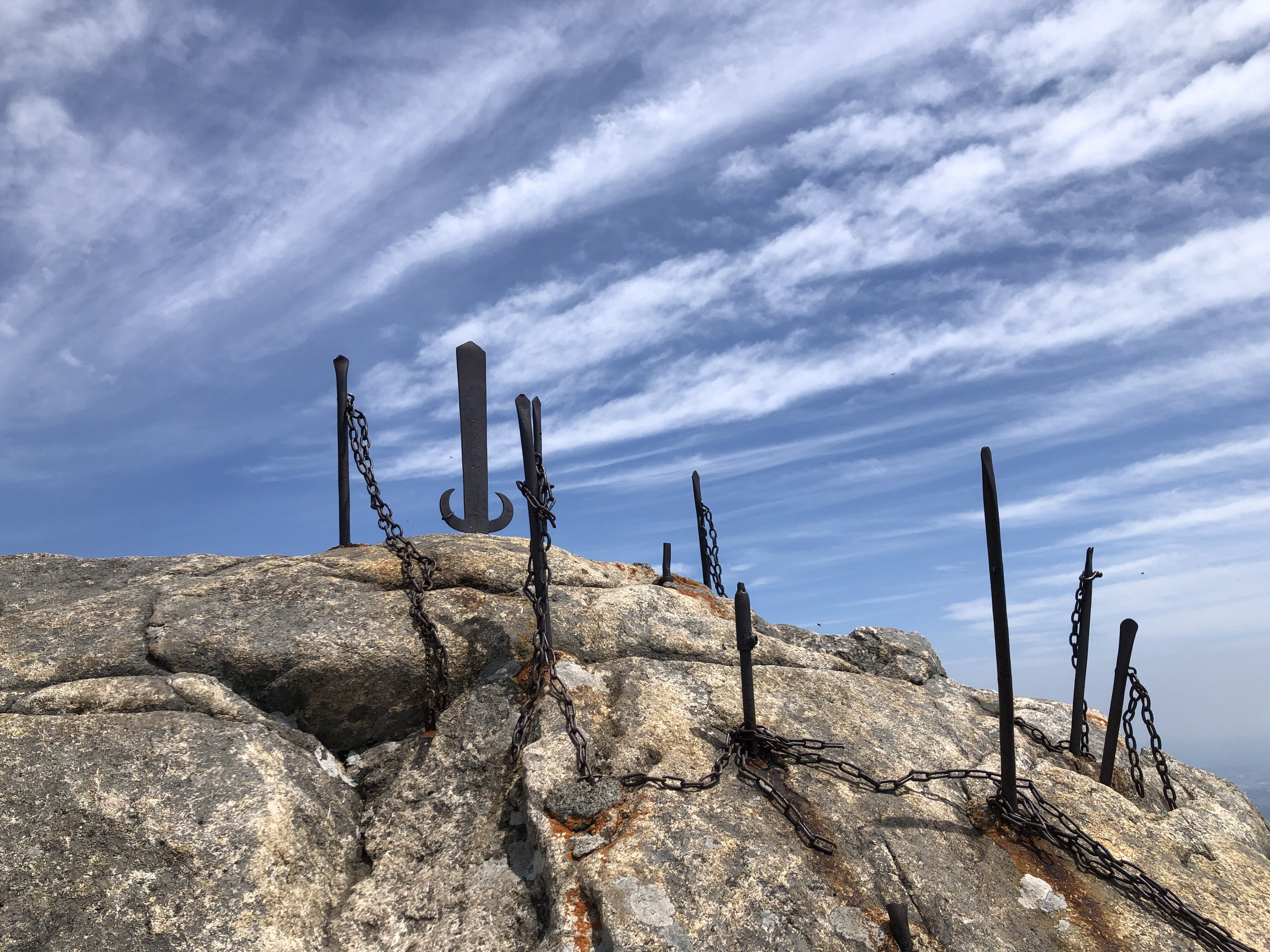 山頂に刺さっている 剣 を見に 剣山 てっち 帯広さんの芽室岳 久山岳 剣山の活動データ Yamap ヤマップ