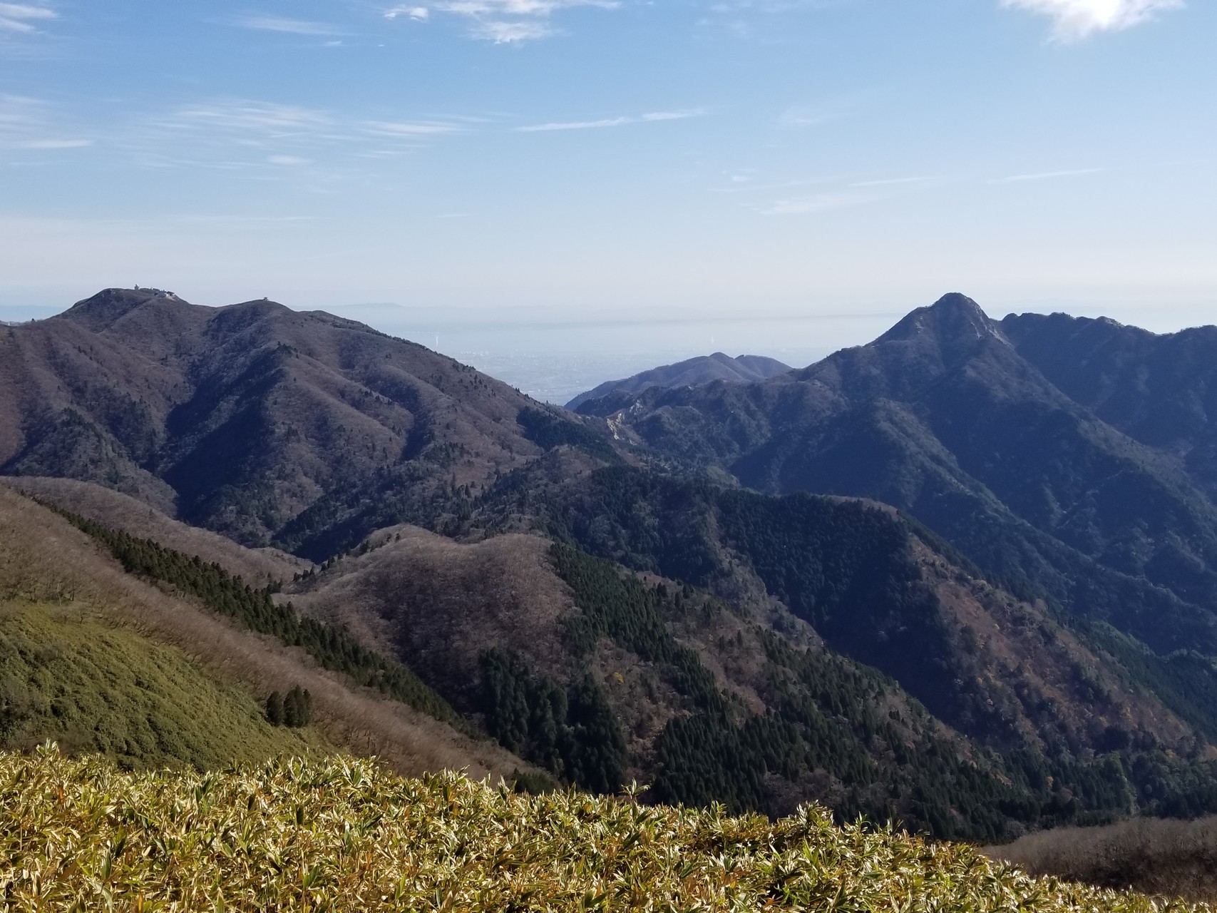 18 11 18 滋賀県側 甲津畑からの雨乞岳 ともさんの御在所岳 御在所山 雨乞岳の活動データ Yamap ヤマップ