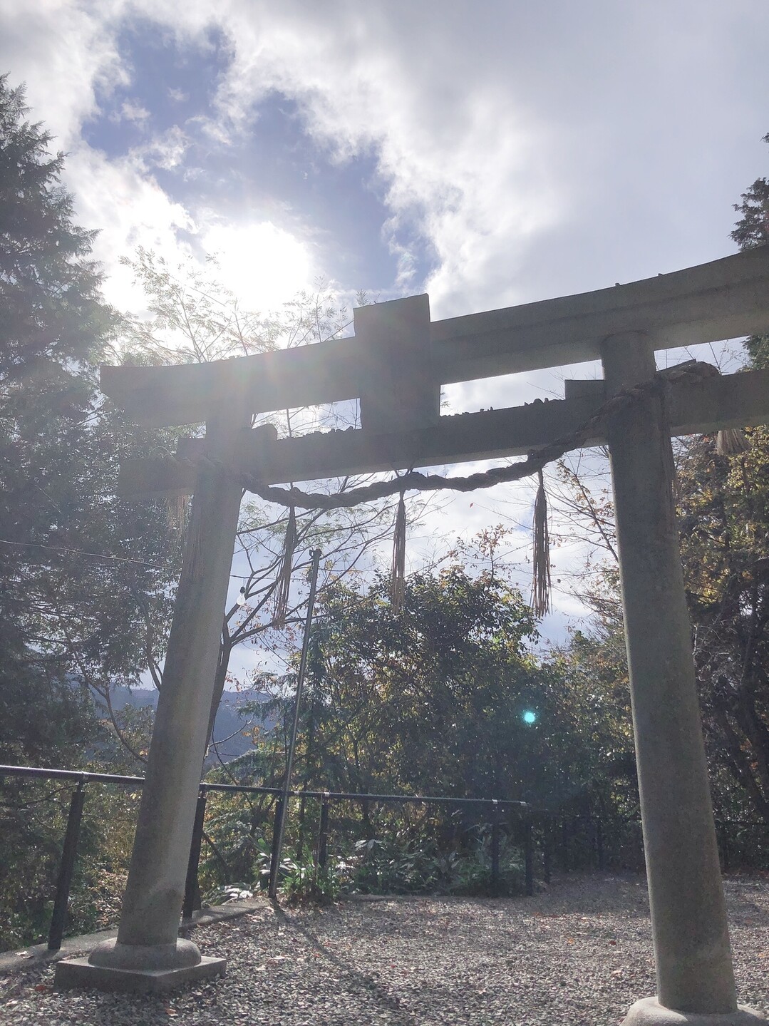 出雲大社 サムハラ神社 泉山 井水山 黒沢山の写真14枚目 青いオーブ見えますか Yamap ヤマップ