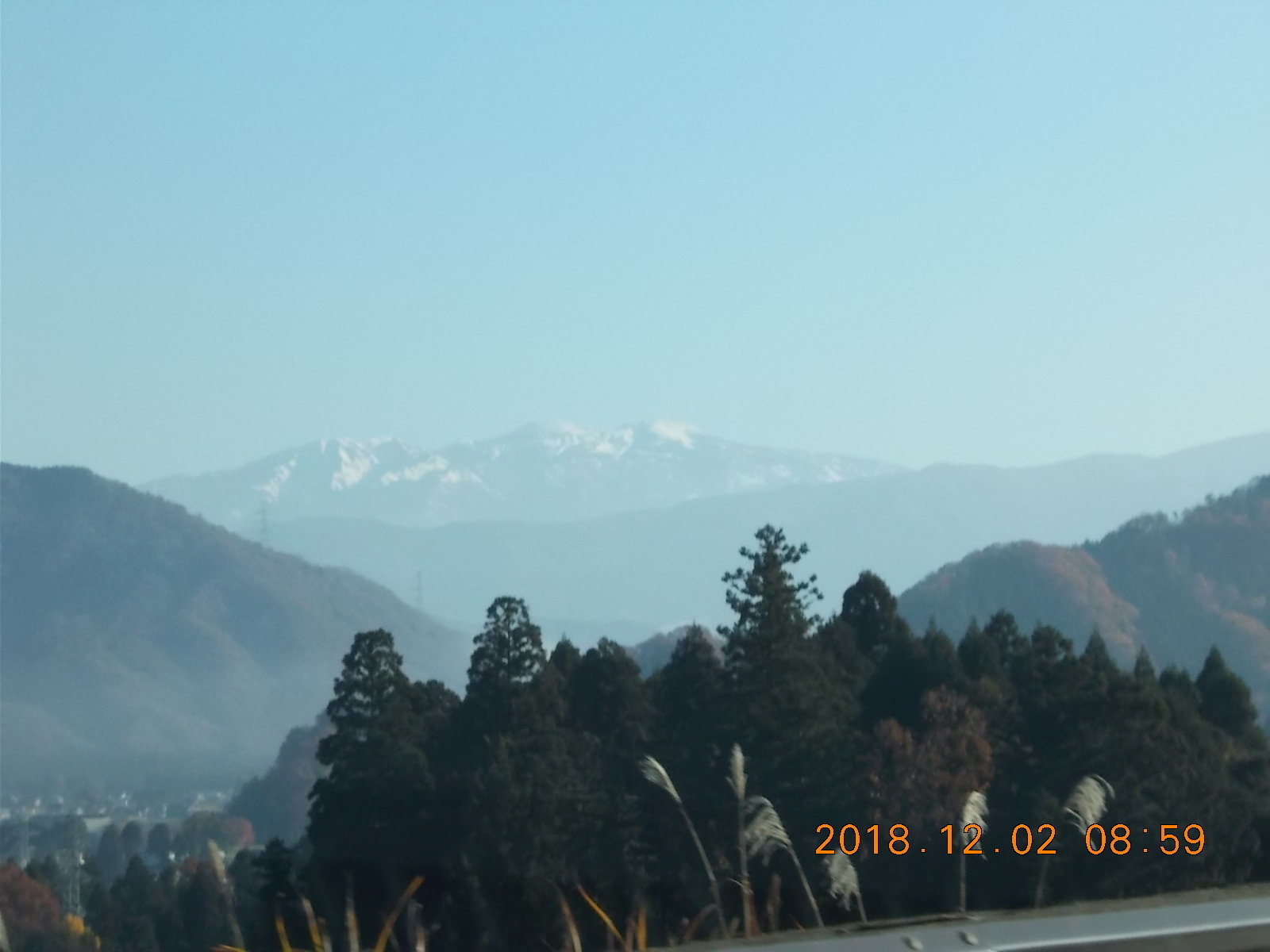 白山展望台 西山の林道白木峠線から見る白山の絶景 クロスカントリー競技場 たくさんの取立山の活動日記 Yamap ヤマップ
