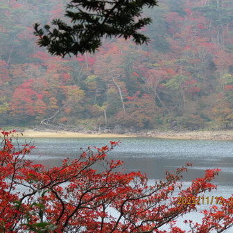 銭単位切手】霧島国立公園 小型シート 韓国岳高千穂峰霧島神宮六観音池