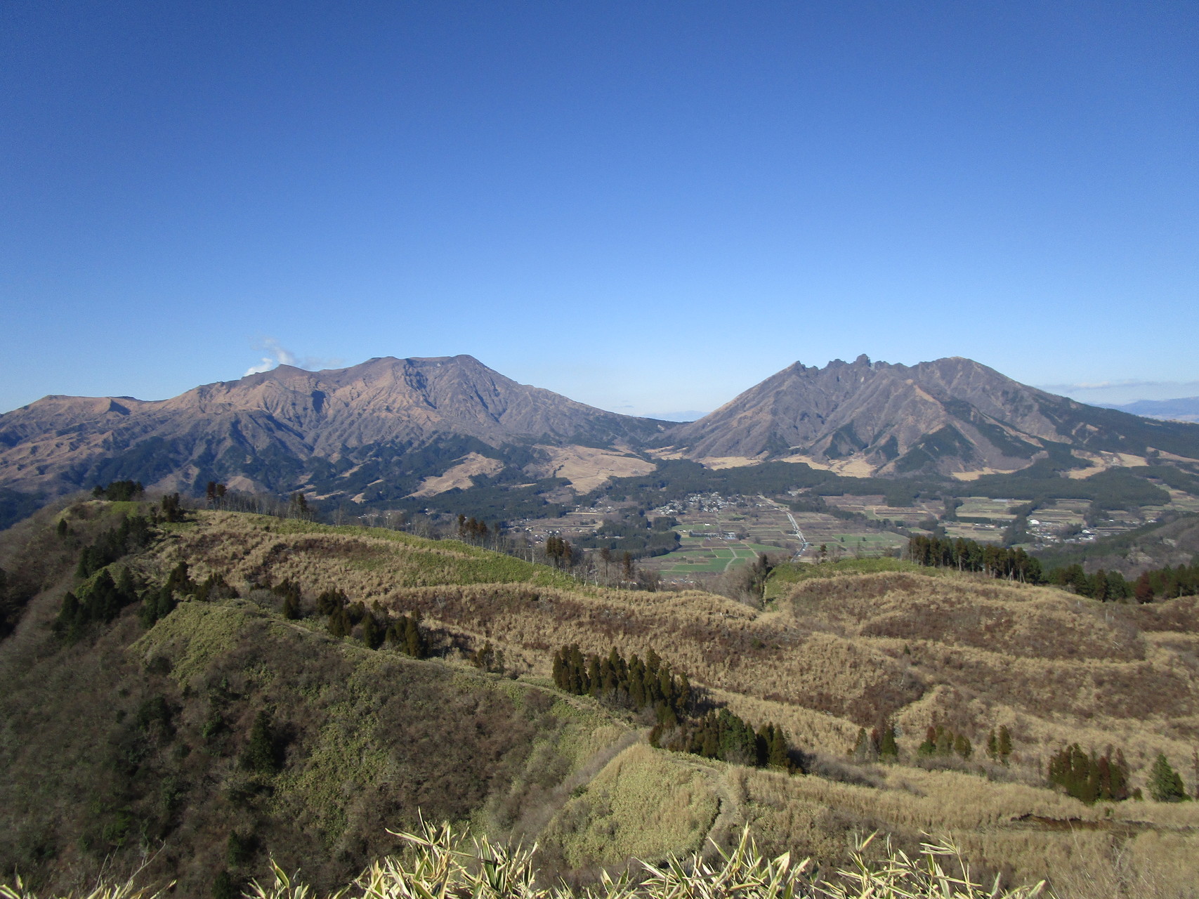 黒岩峠 高森峠の先 清栄山 宮地嶽 シネマさんの俵山 冠ヶ岳 清栄山の活動データ Yamap ヤマップ