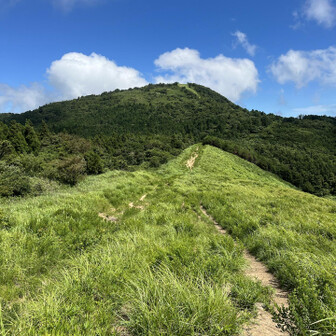 ここまで来てやっと主峰お目見え