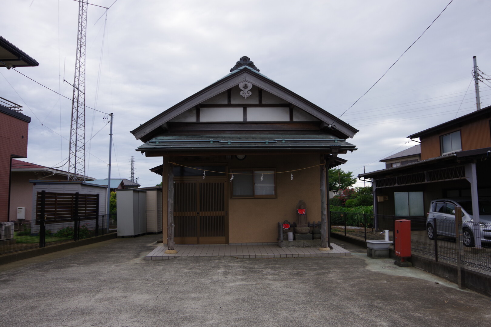 相模國一之宮 寒川神社に参拝 茅ヶ崎市の写真51枚目 薬師堂は地域の集会場になっている お薬師 Yamap ヤマップ