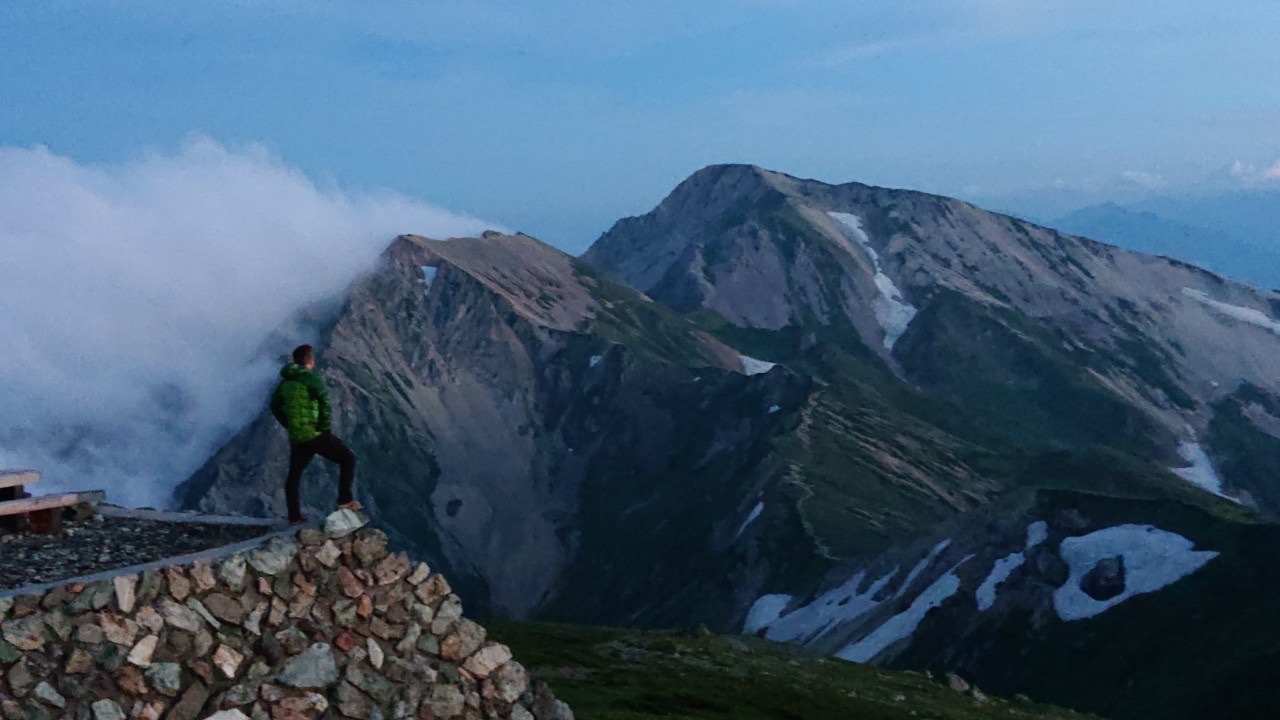 初大雪渓 白馬 小蓮華 白馬乗鞍縦走 えちさんの白馬岳 小蓮華山の活動データ Yamap ヤマップ