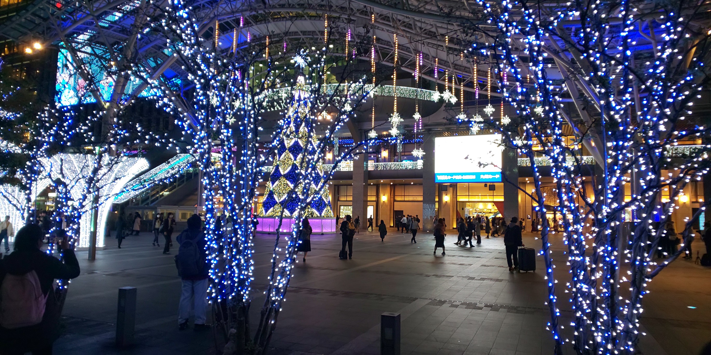 博多駅イルミネーションと福岡タワーイルミネーション 19 11 07 自転車通勤さんの 公式 福岡市 防災情報含む の活動データ Yamap ヤマップ