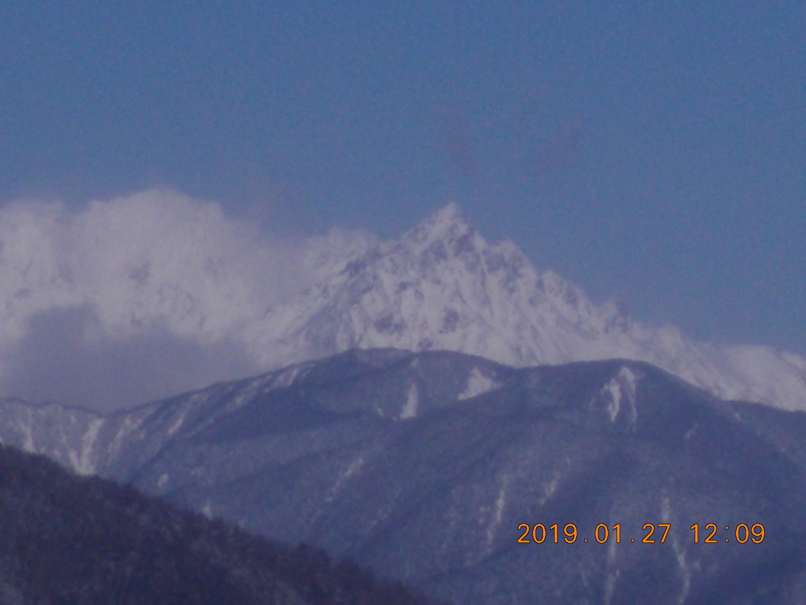 快晴の藪原高原 頂上から御岳 穂高 中央アルプスに南アルプスと八ヶ岳 すごい こだまの森でもスノーシュー たかさんのやぶはら高原スキー場の活動データ Yamap ヤマップ