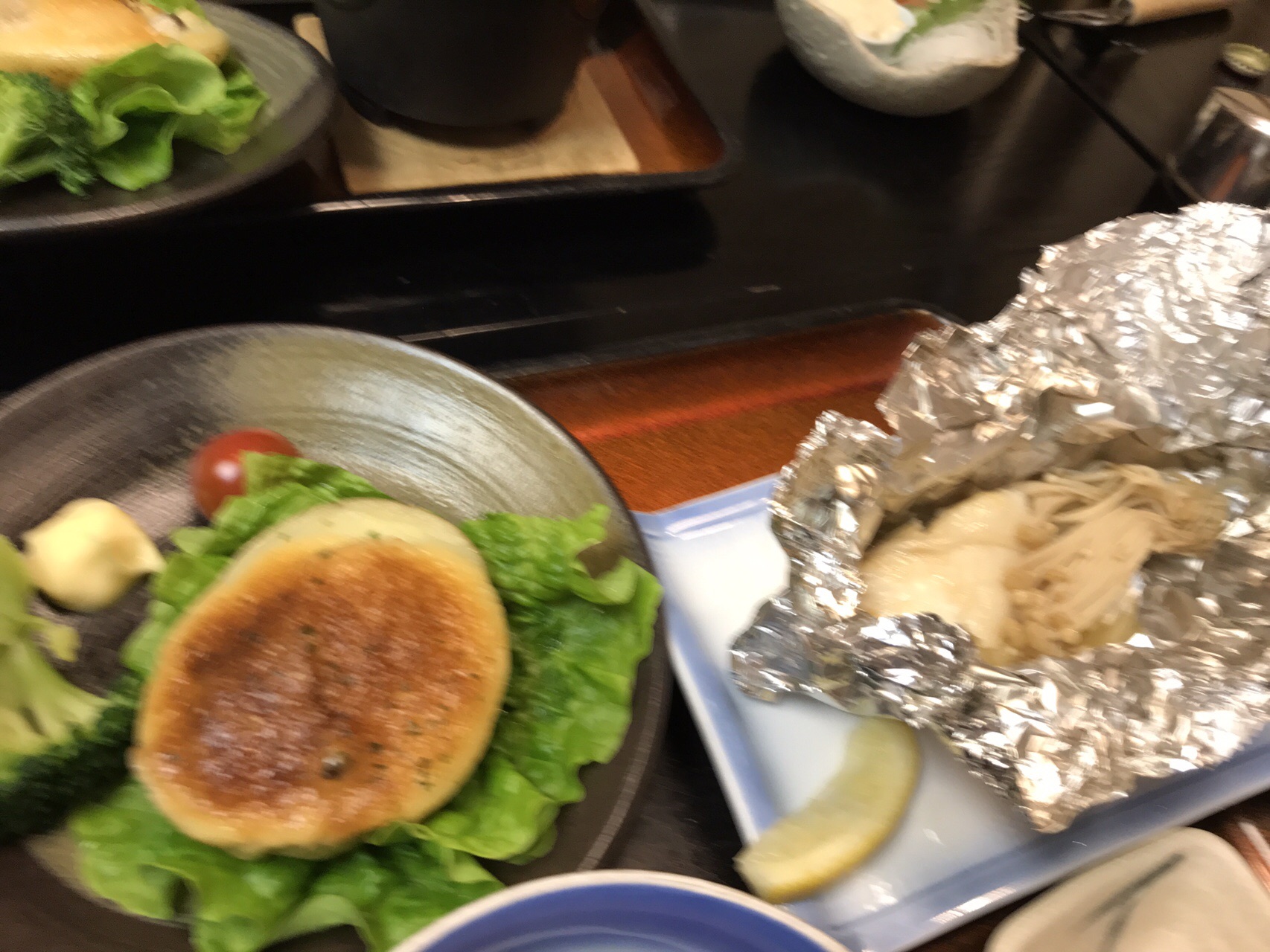 初めての榛名山 本日のミッション その１ 榛名神社に参ること その２ 門前茶屋で名物 門前そば を食すこと その3 同じく名物 焼きまんじゅう のゲット うわぁー ミッション多過ぎ ひろちゃんのつれあいさんの榛名山 天狗山 天目山の活動