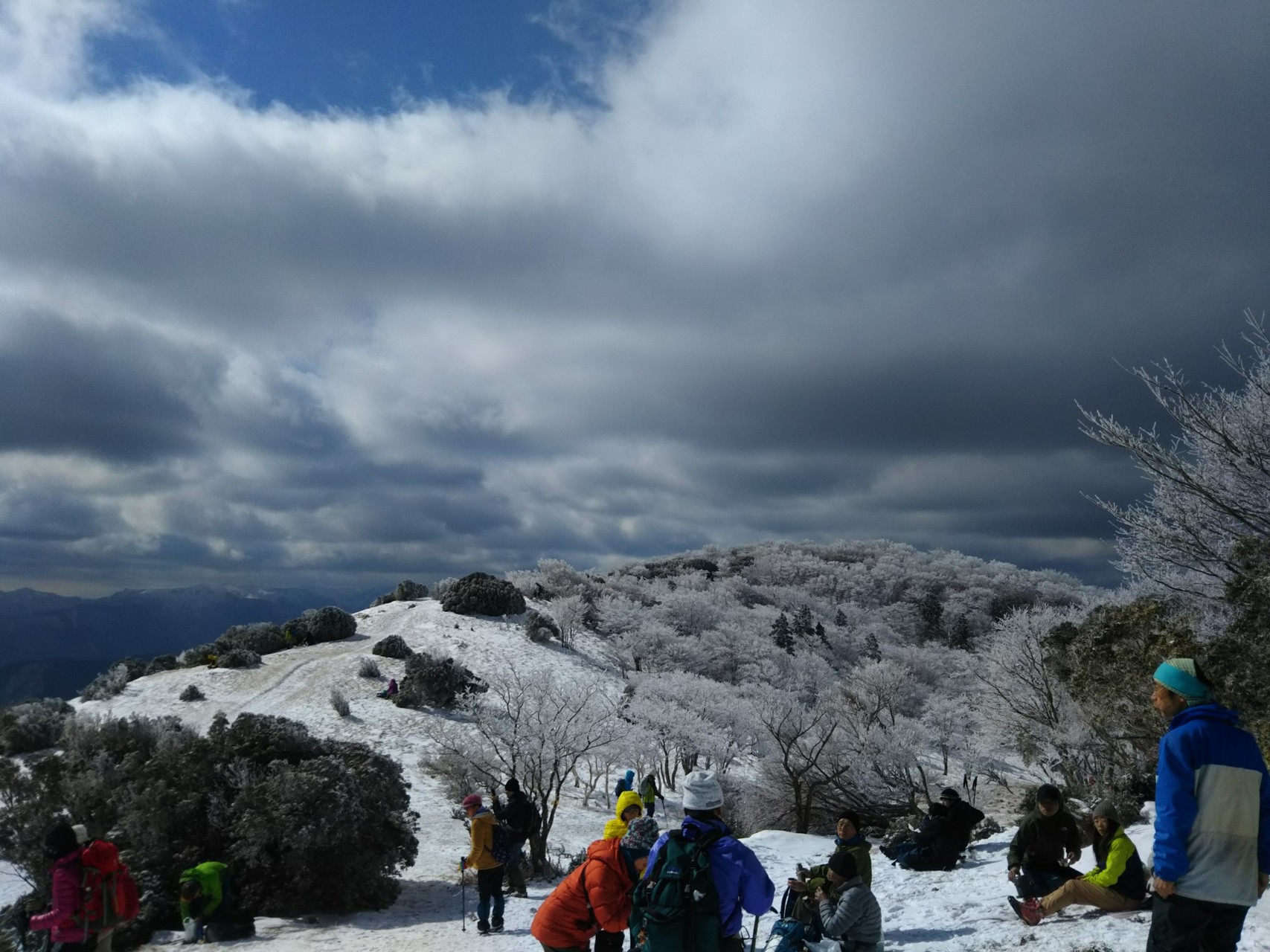 霧氷バス で三峰山へ たまゆらさんの三峰山 学能堂山の活動データ Yamap ヤマップ