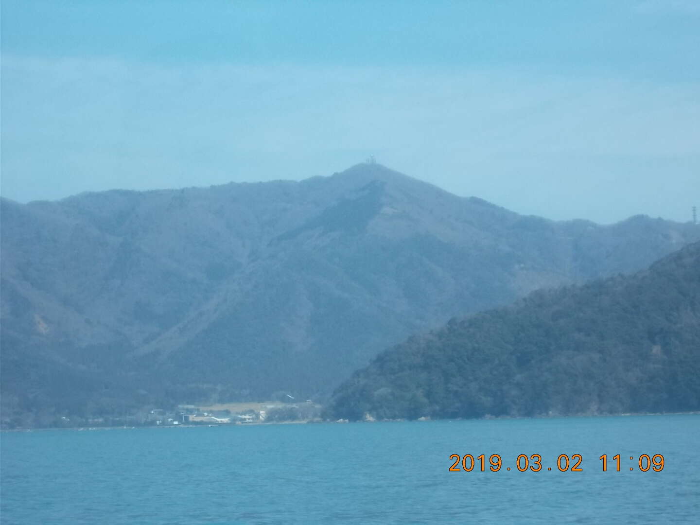 久須夜ヶ岳を眺めながら小浜湾を進む蘇洞門クルーズ 歴史感あふれる小浜の街散策
