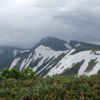 北股岳