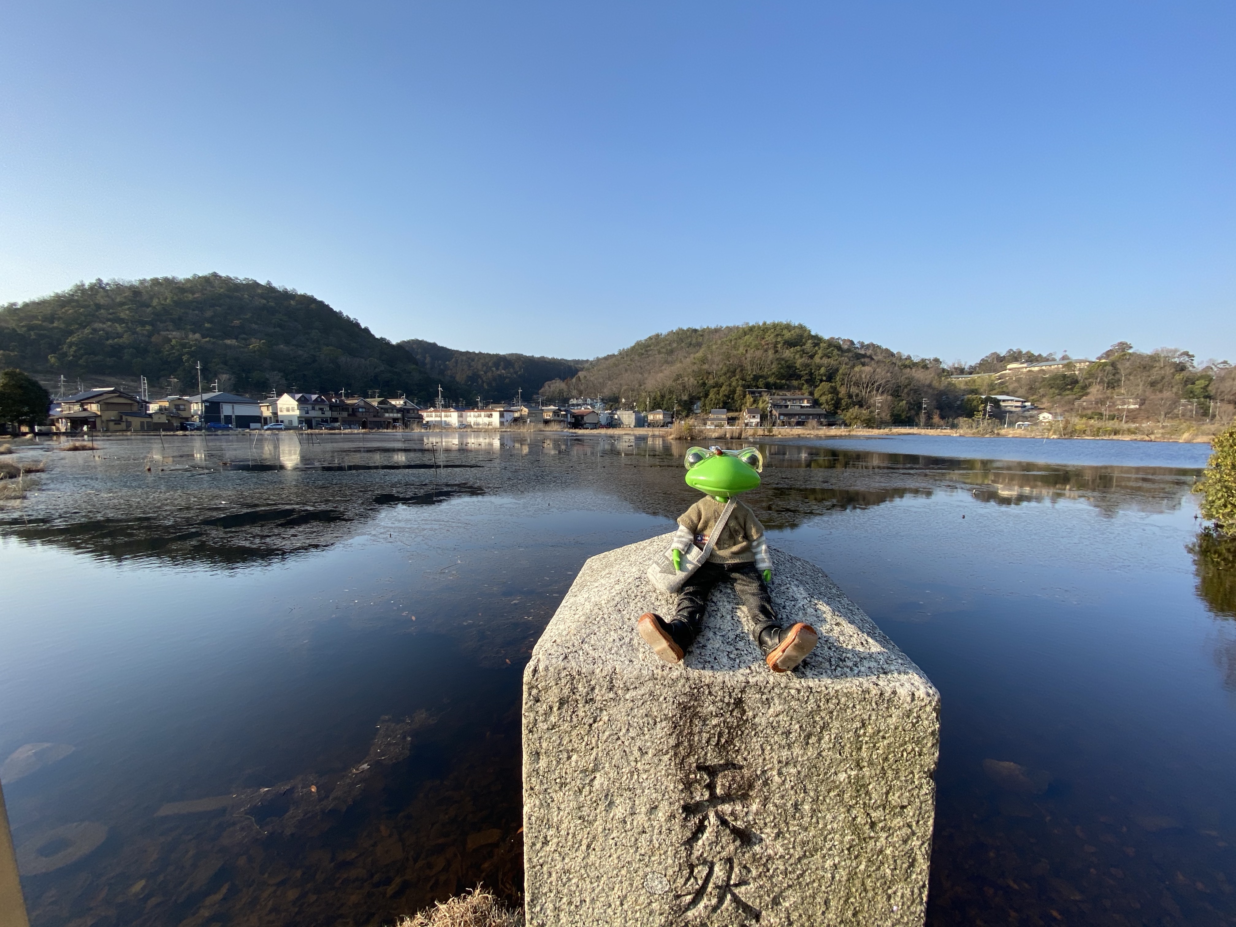 深泥池の西山・宝ヶ池の東山 二座合わせて妙法ブラザーズ / zenpeeさん 