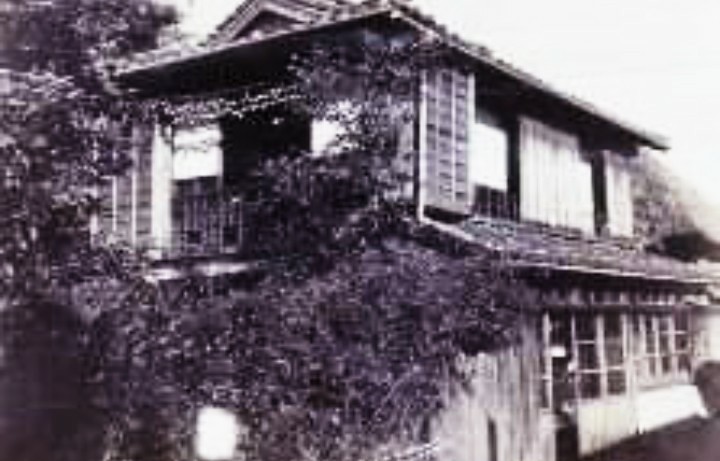 わたしの誕まれた古い家 傾きを共有した柱 コックンさんのモーメント Yamap ヤマップ
