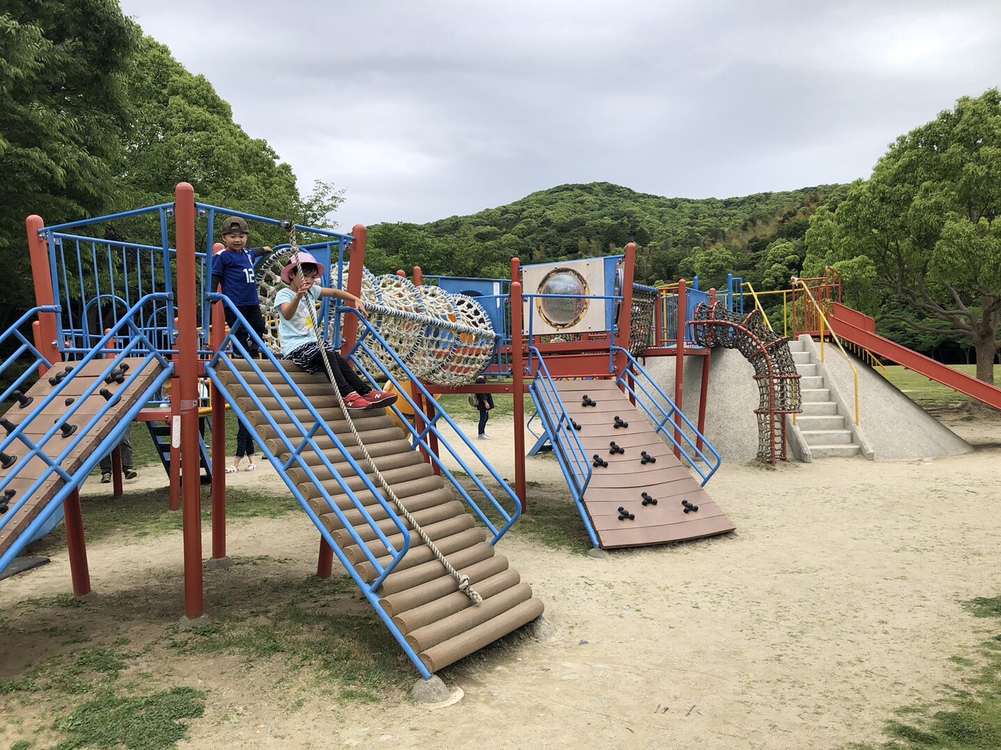 357 三日月山 立花山 子ども探検隊 In5月 立花山 三日月山 城ノ越山の写真34枚目 下山後は登山口にある長谷ダム記念公園の遊 Yamap ヤマップ