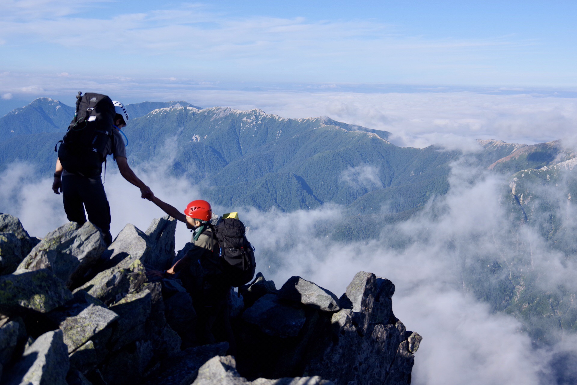 アドバンス山岳ガイド 新 槍・穂高縦走 3000メートル峰8座を巡る日本一の岩稜縦走 [DVD] アドバンス山岳ガイド 新 槍・穂高縦走 3000メートル峰8座を巡る