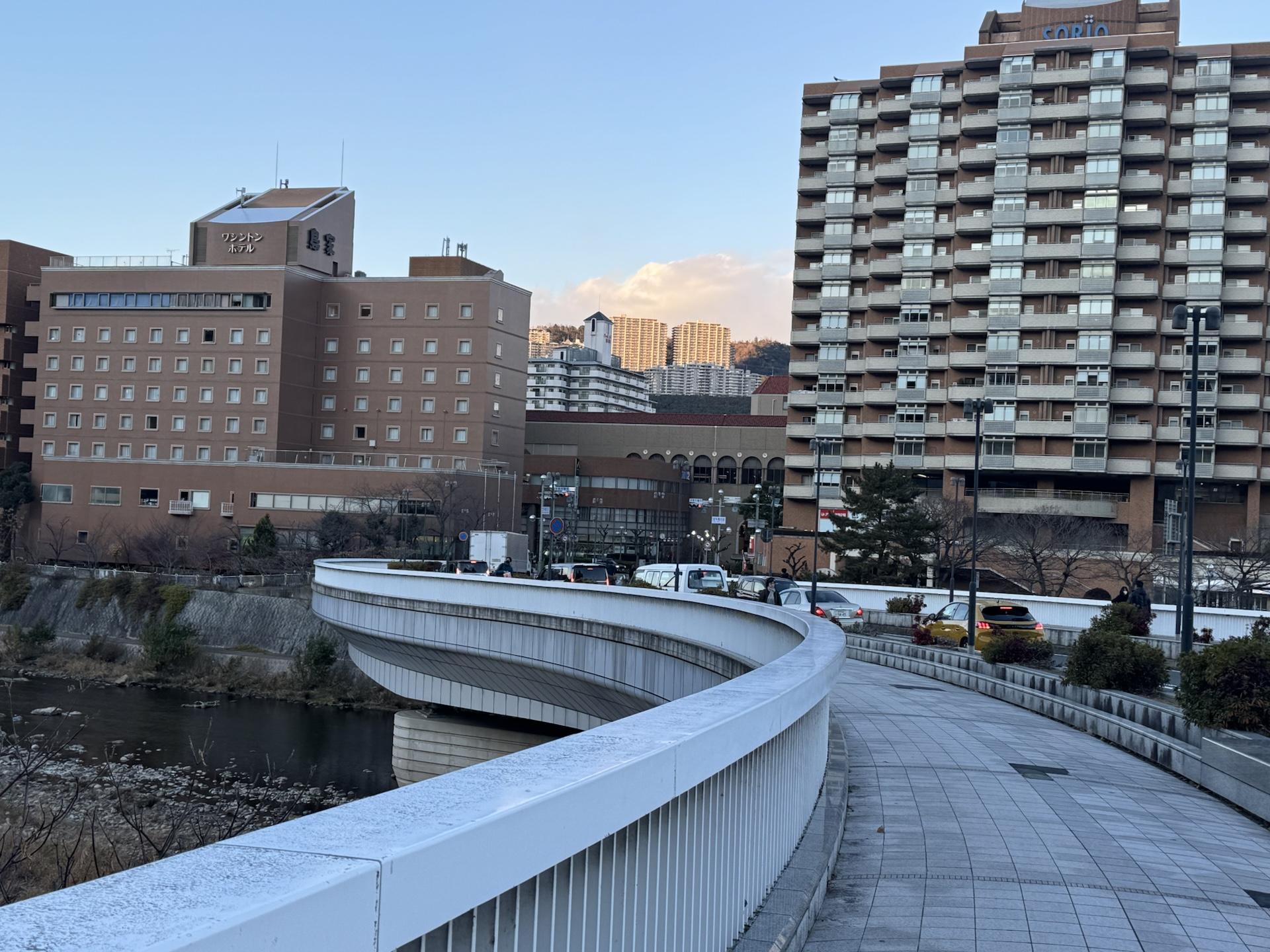 生瀬駅-岩倉山-宝塚駅 縦走コースの地図・登山ルート・登山口
