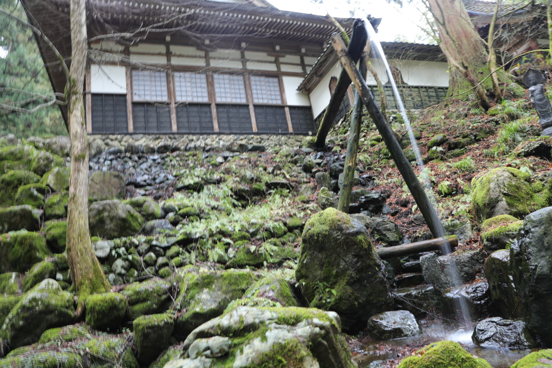 木六山・銀次郎山 慈光寺
むかしこの水飲みました
池から流れてくることを後で知りました⁉️