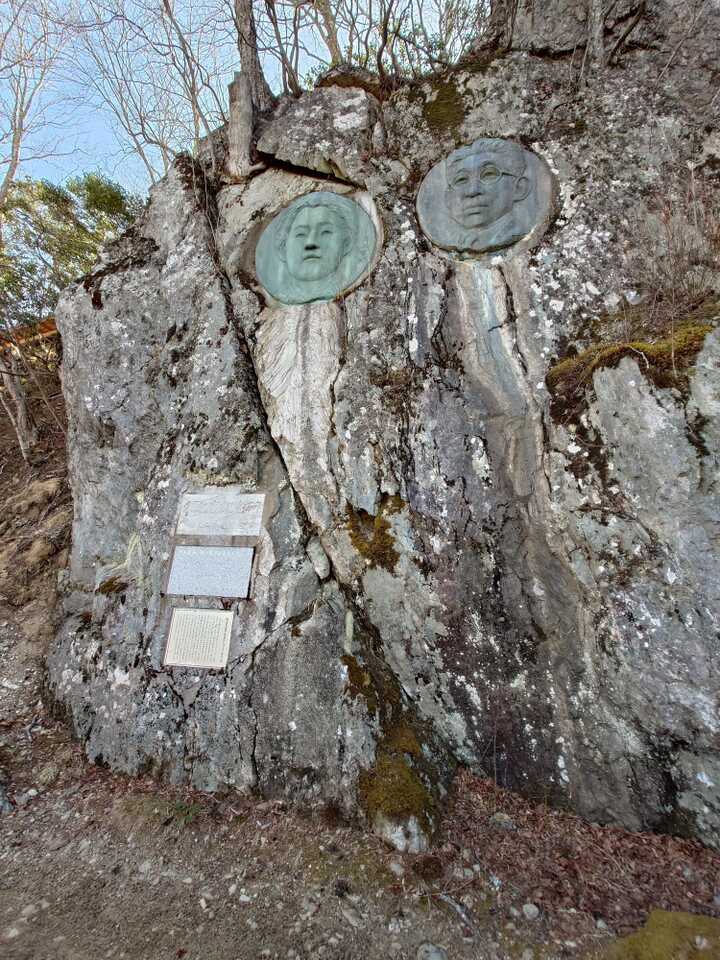 雲取山 (鴨沢→三峯神社)縦走 テン泊 予定変更 避難小屋泊 / 雲 雲取山 (鴨沢→三峯神社)縦走 テン泊 予定変更 避難小屋泊 / 雲
