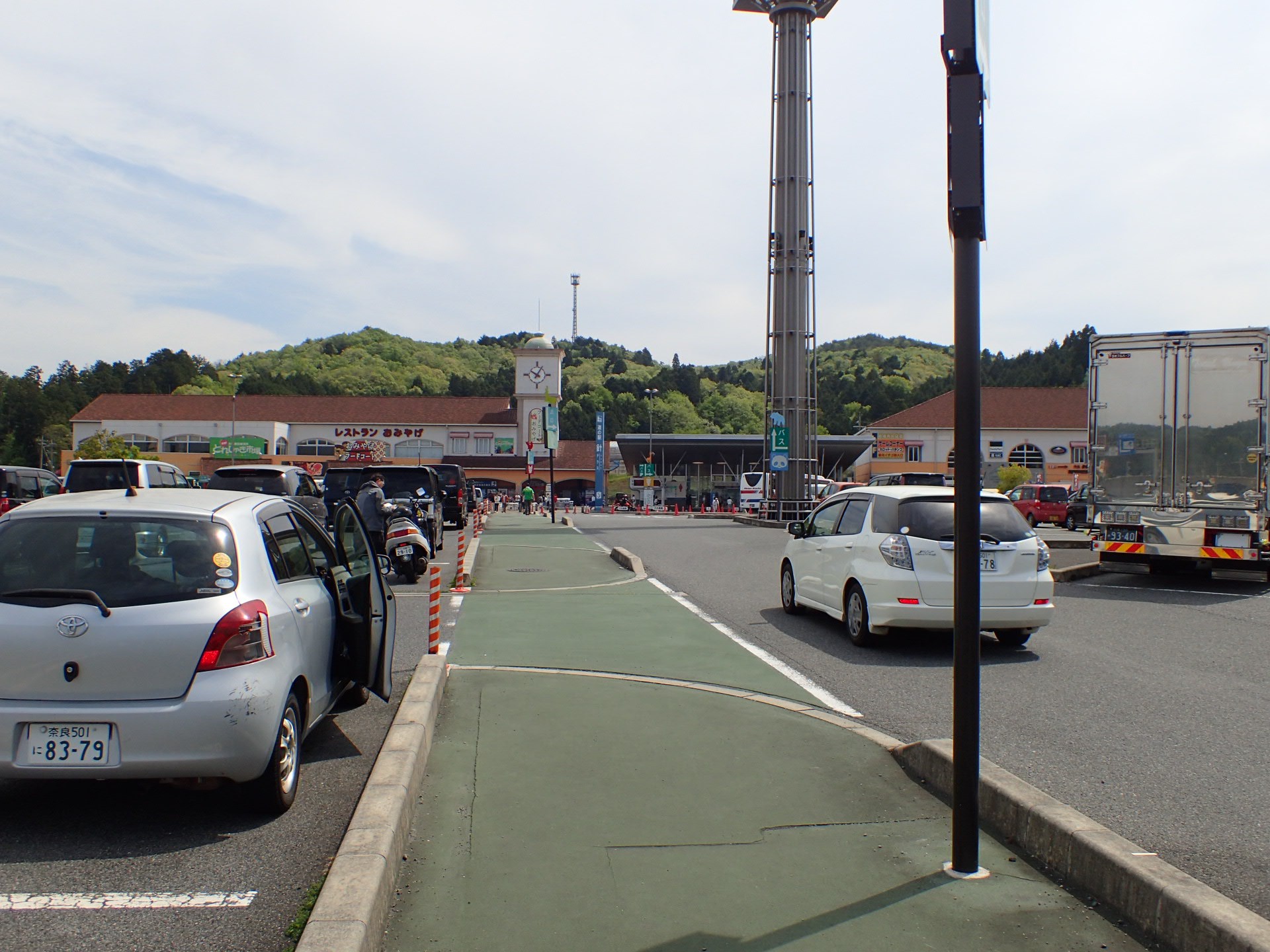 道の駅針テラスから大和高原 都祁の里 かばたんさんの茶臼山 奈良県 三重県 の活動日記 Yamap ヤマップ