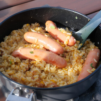 うま～
フライパン買ってよかった！鍋よりフライパンのほうが強く推奨ってご飯をやりたかったのです。