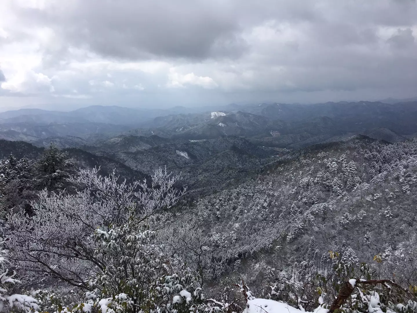 関西登山】京都奥山ロングトレイル@笠峠〜茶呑峠〜桟敷ヶ岳 / はじめ ...