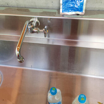 最後ロードが残ってるのでここまででバテるわけにはいかない🤣広河原山荘横の水場で補給させて頂きます🙏これからの時期ポカリ粉は必携装備🚰