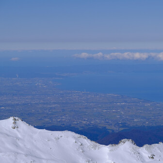 立山・雄山・浄土山 能登半島もくっきり