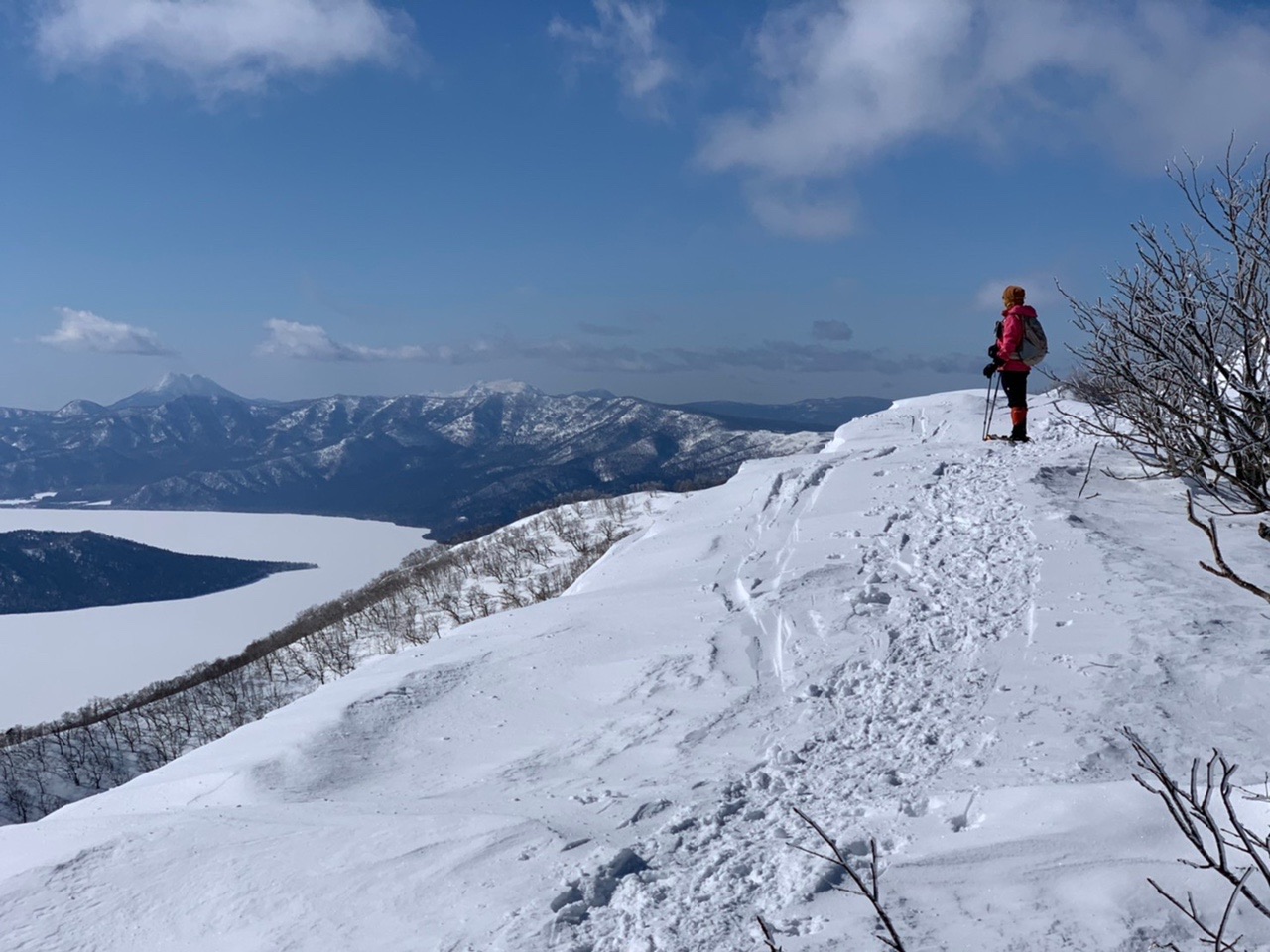 真っ白な藻琴山 いづちゃんさんの藻琴山 硫黄山 屈斜路湖 摩周湖の活動データ Yamap ヤマップ