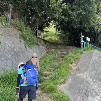 香貫山への登山口