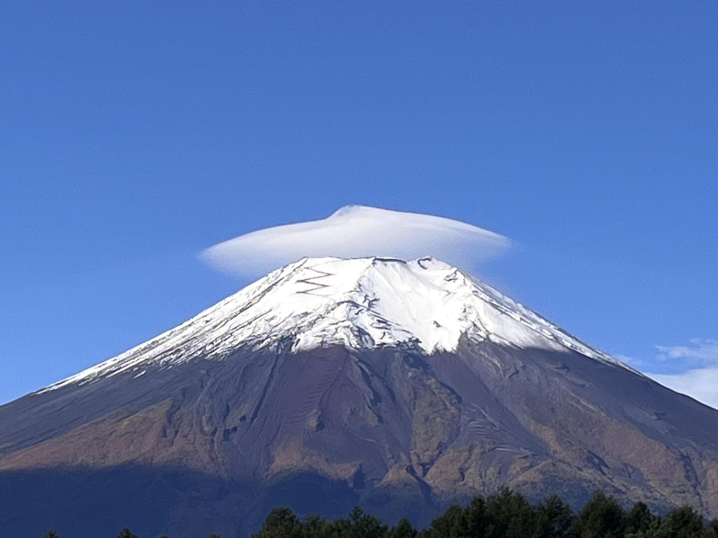 快晴の朝、富士山だけ雨笠をかぶってました... / Ichiroさんのモーメント | YAMAP / ヤマップ