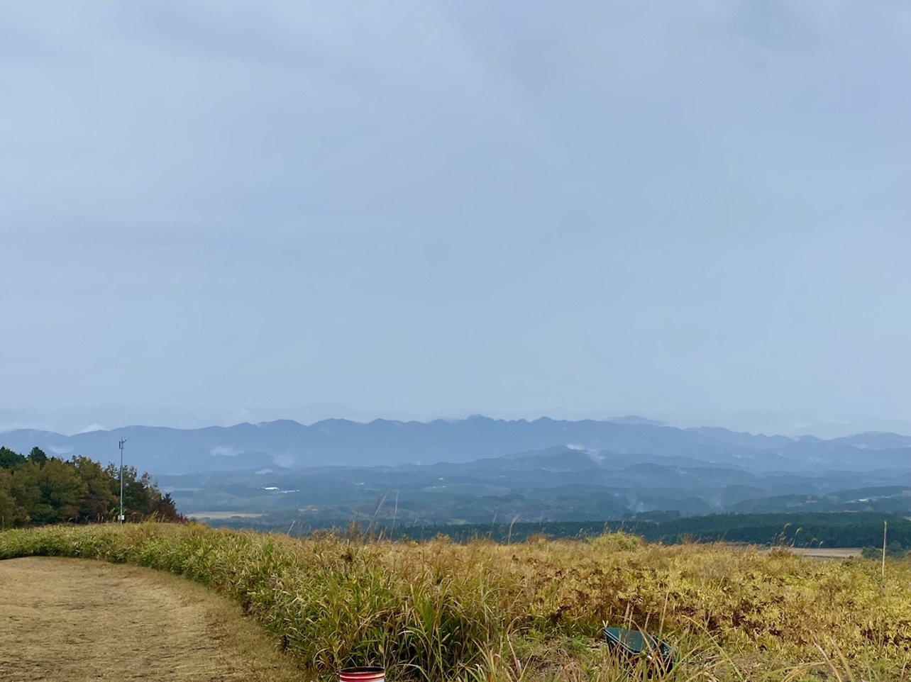 連なる山 二ッ山（熊本県）の最新登山情報 / 人気の登山ルート、写真、天気など