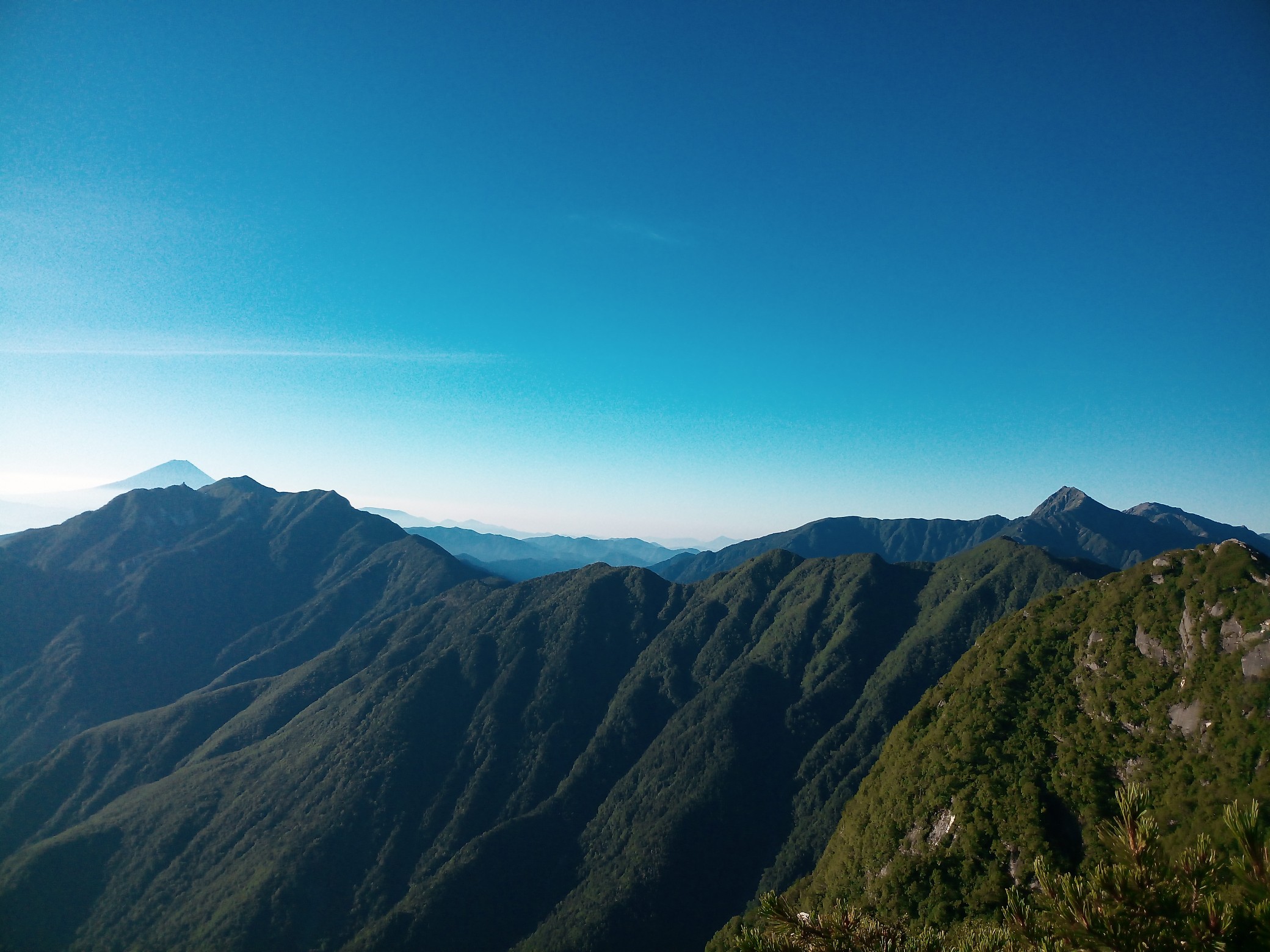 甲斐駒山頂 リベンジアタック 岩場も二度目なら少しは上手に 明菜 とっちぃーさんの甲斐駒ヶ岳 日向山 山梨県北杜市 の活動データ Yamap ヤマップ