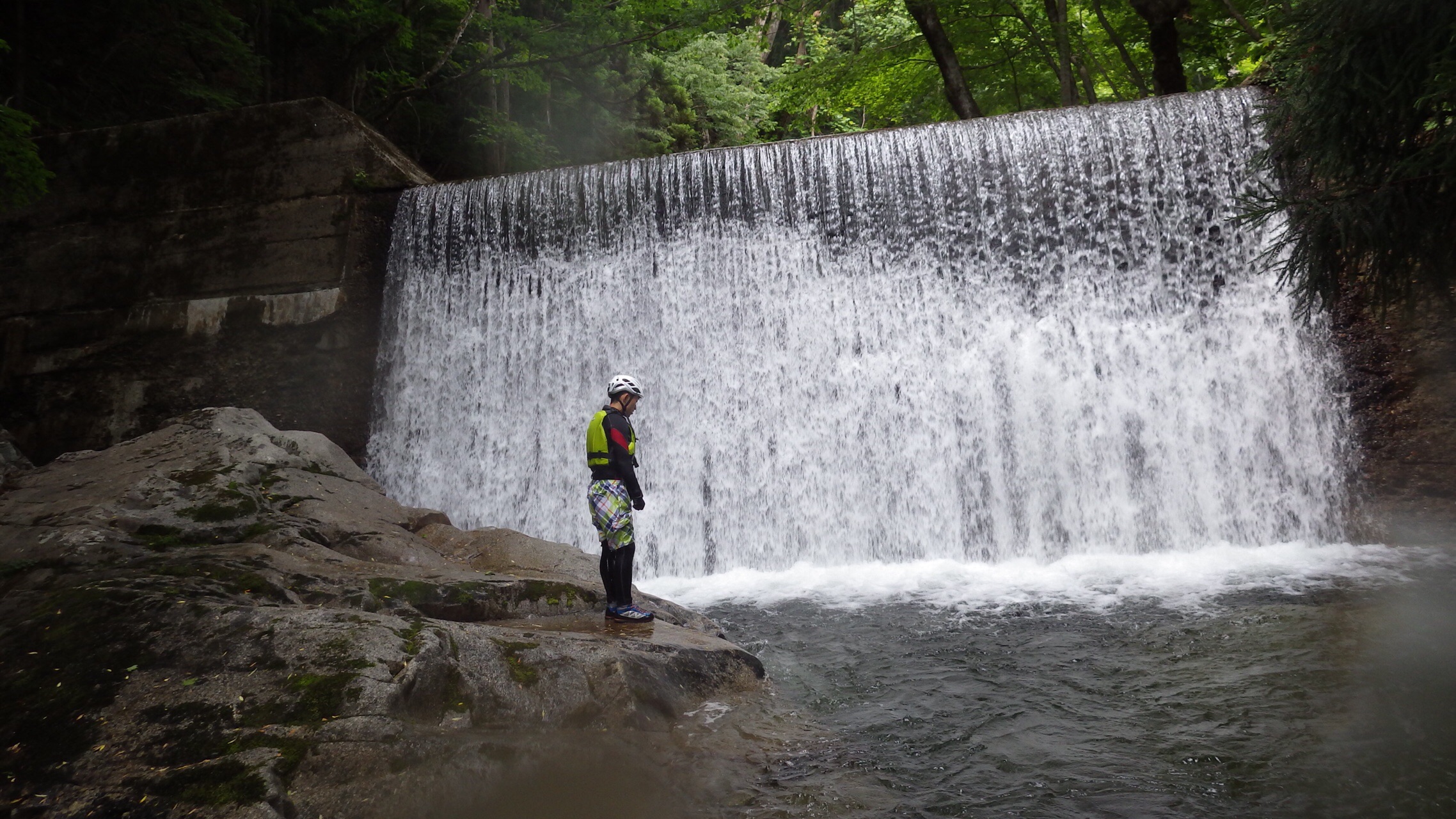 智頭 芦津渓谷 シャワークライミング 19 06 26 つっちーさんの東山 鳴滝山の活動データ Yamap ヤマップ