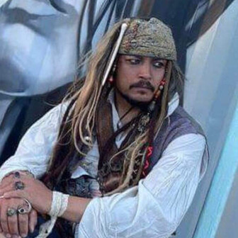 【町興し仮装者】Captain Jack Sparrow