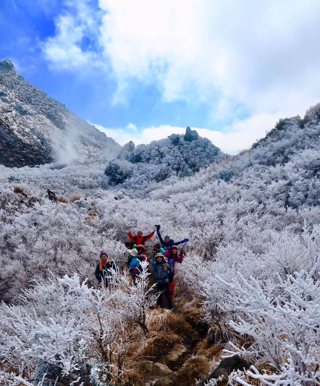 雲仙 霧氷のトンネル 霧氷沢 よしぴょんさんの雲仙岳 普賢岳 絹笠山の活動データ Yamap ヤマップ