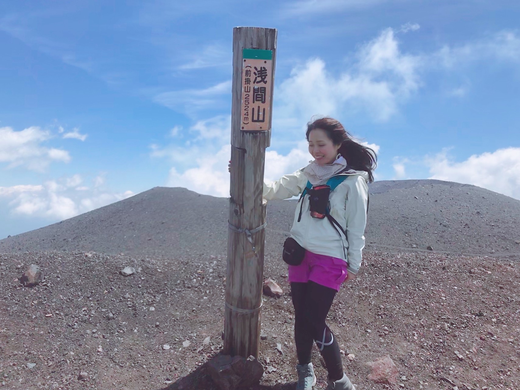 浅間山 前掛山 隣の山は青く見える まい さんの浅間山 黒斑山 篭ノ登山の活動データ Yamap ヤマップ