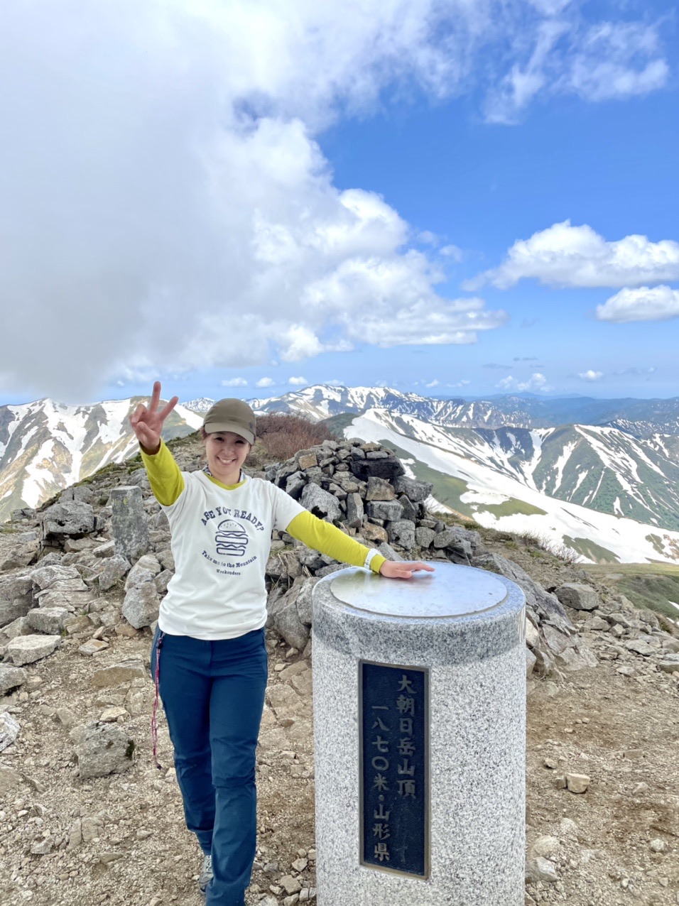 日本百名山 朝日連峰縦走 ずんこさんの大朝日岳 朝日連峰 祝瓶山の活動データ Yamap ヤマップ