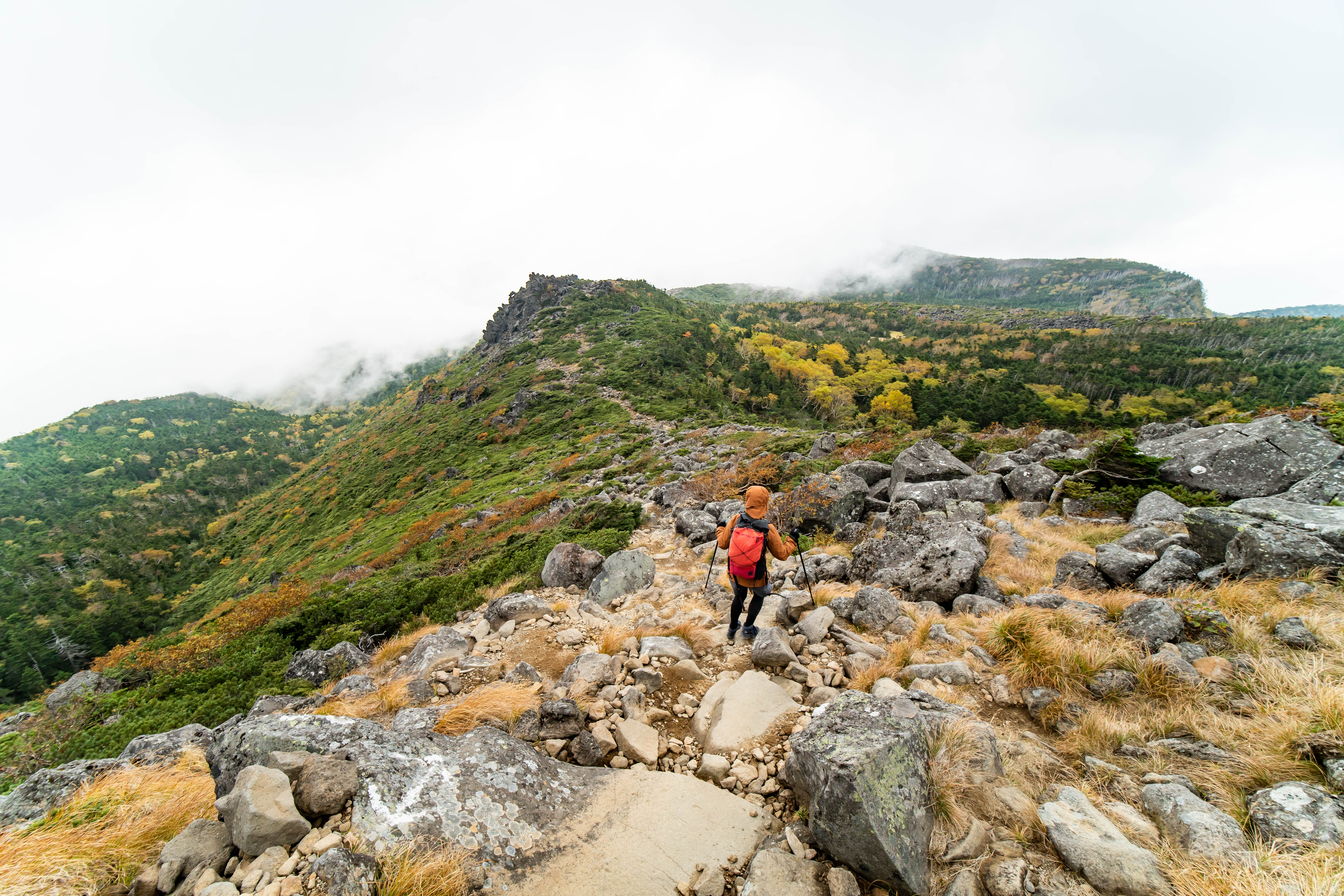 視界ゼロの紅葉 西天狗岳 東天狗岳へ Go Motion Yutaka Kitamura さんの八ヶ岳 赤岳 硫黄岳 天狗岳 の活動データ Yamap ヤマップ