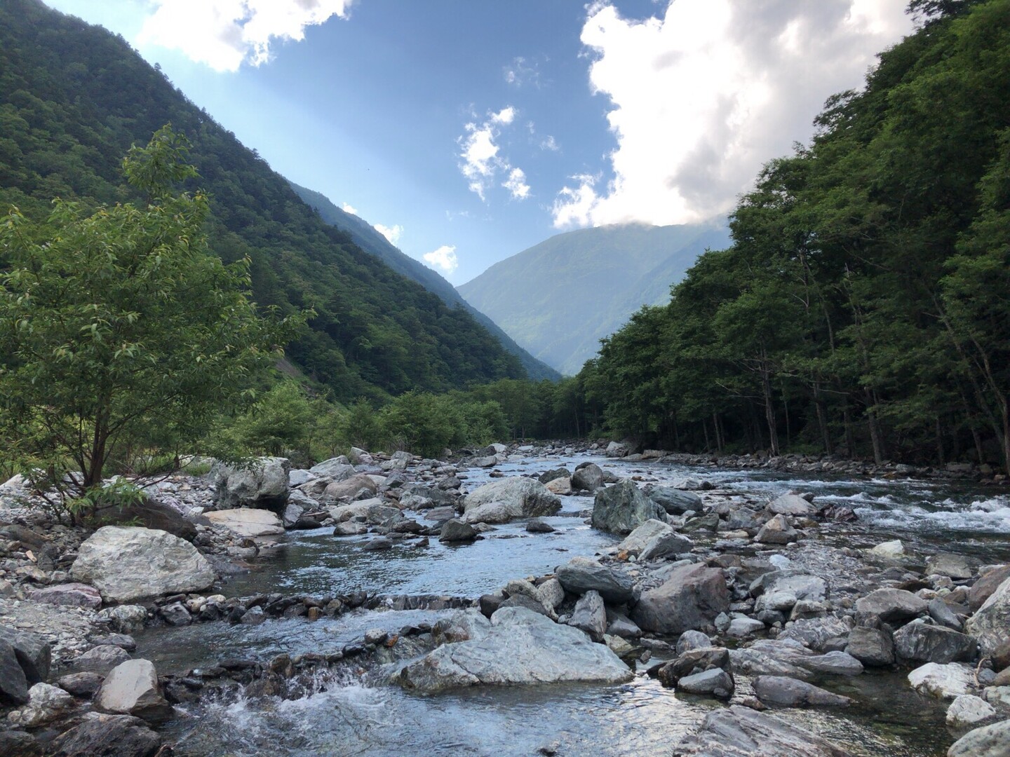 超晴天 南アルプス 白峰三山 大縦走tk 北岳 間ノ岳 農鳥岳の写真41枚目 滔々と流れる野呂川の景観 ハンモックで寝 Yamap ヤマップ